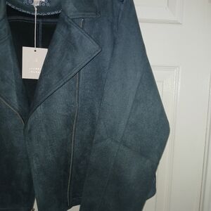 Lauren Conrad Jacket size XXL, línea blend zip color blue and dark grey